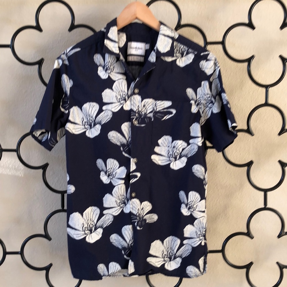 Hawaiian Floral Print Short Sleeve Button-Down Shirt Goodfellow & Co Size S